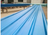 仿古金屬鋁瓦具有質(zhì)輕、高強(qiáng)、色澤豐富、施工方便快捷、抗震、防火、防雨、壽命長、免維護(hù)等特點(diǎn)，現(xiàn)已被廣泛推廣應(yīng)用。